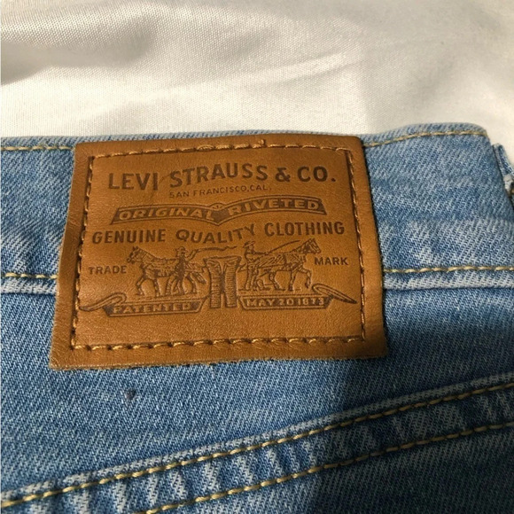 Levi’s Wedgie Skinny button fly cropped leg with fringe light wash size 16W - Picture 6 of 11